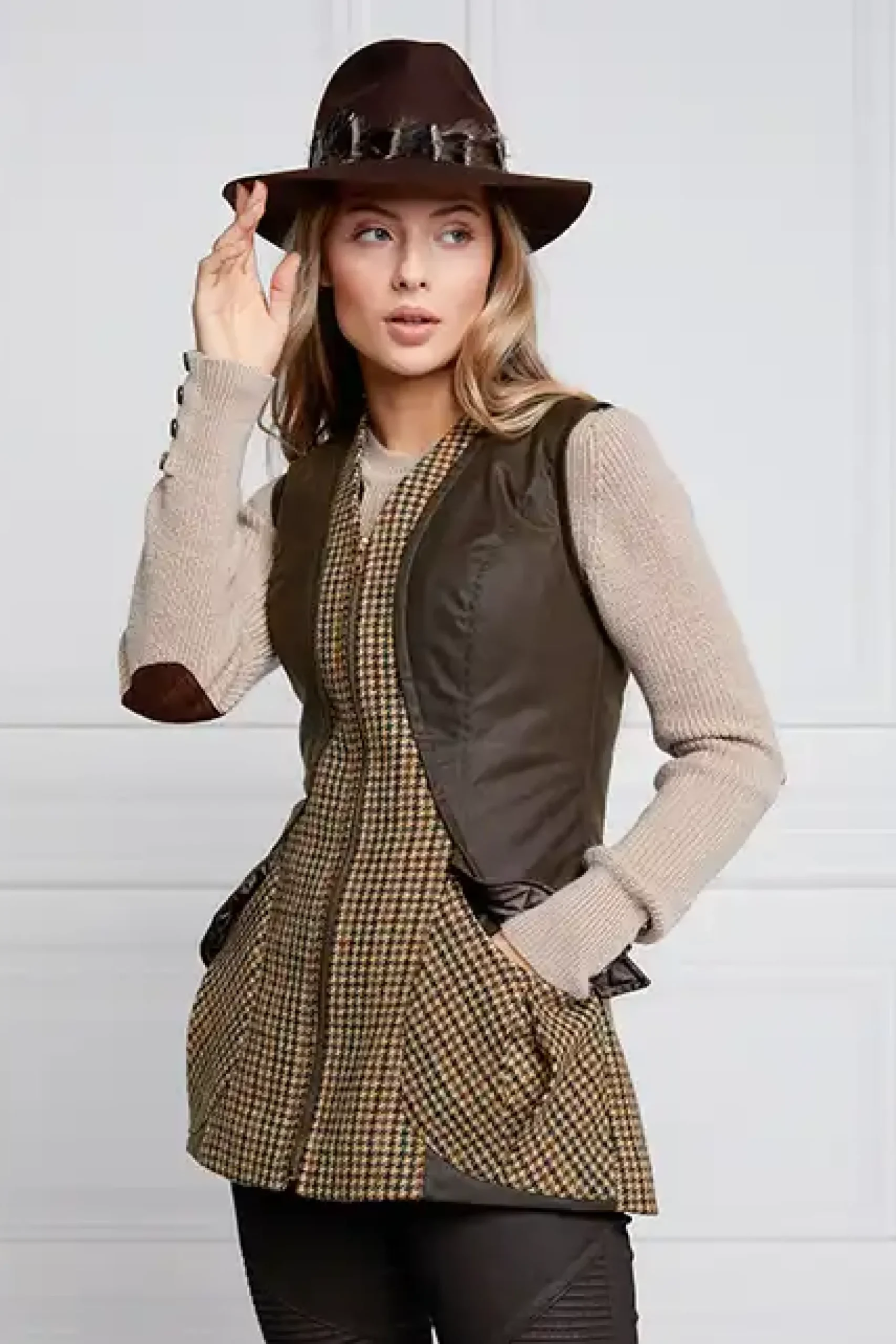 Holland Cooper Field Vest Hailes Green Tweed Online