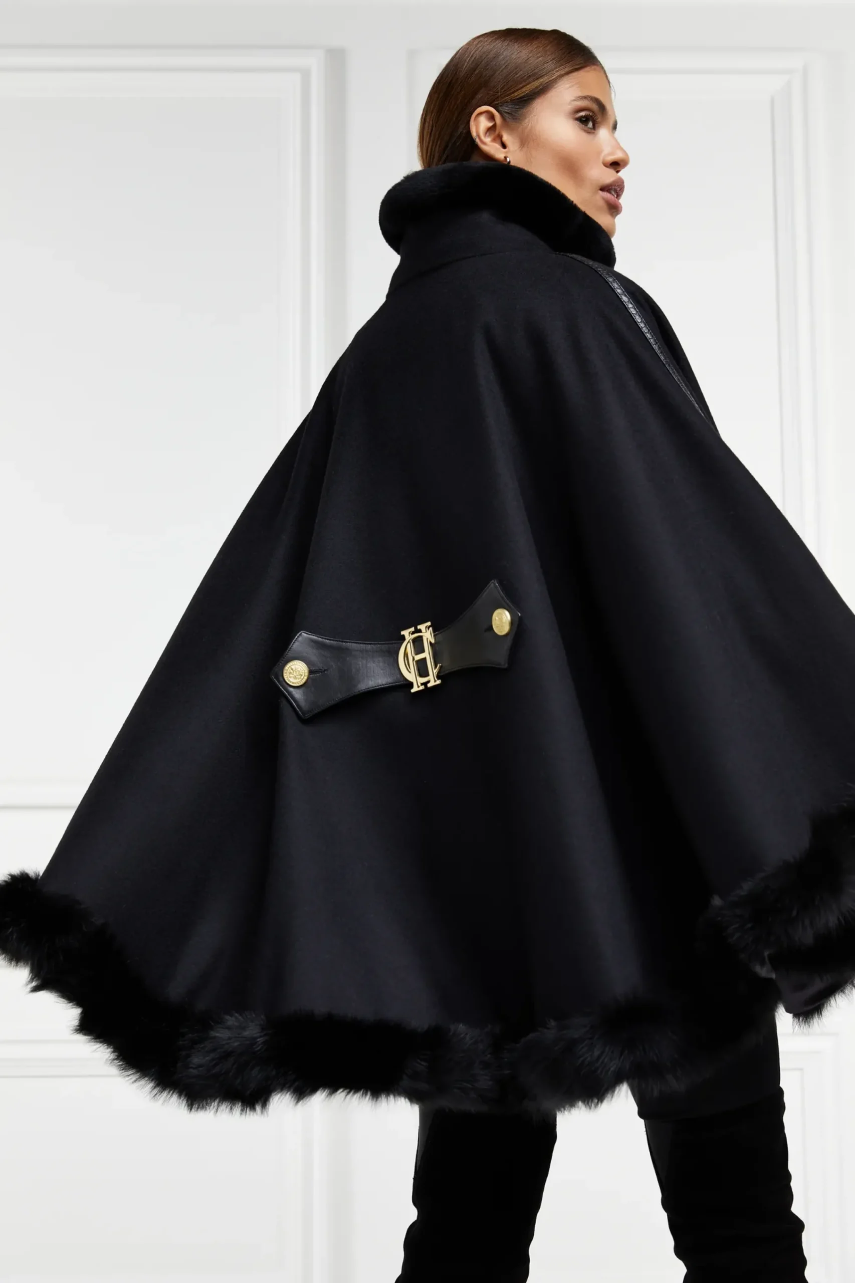 Holland Cooper Gold Label Chiltern Cape Soft Black Hot