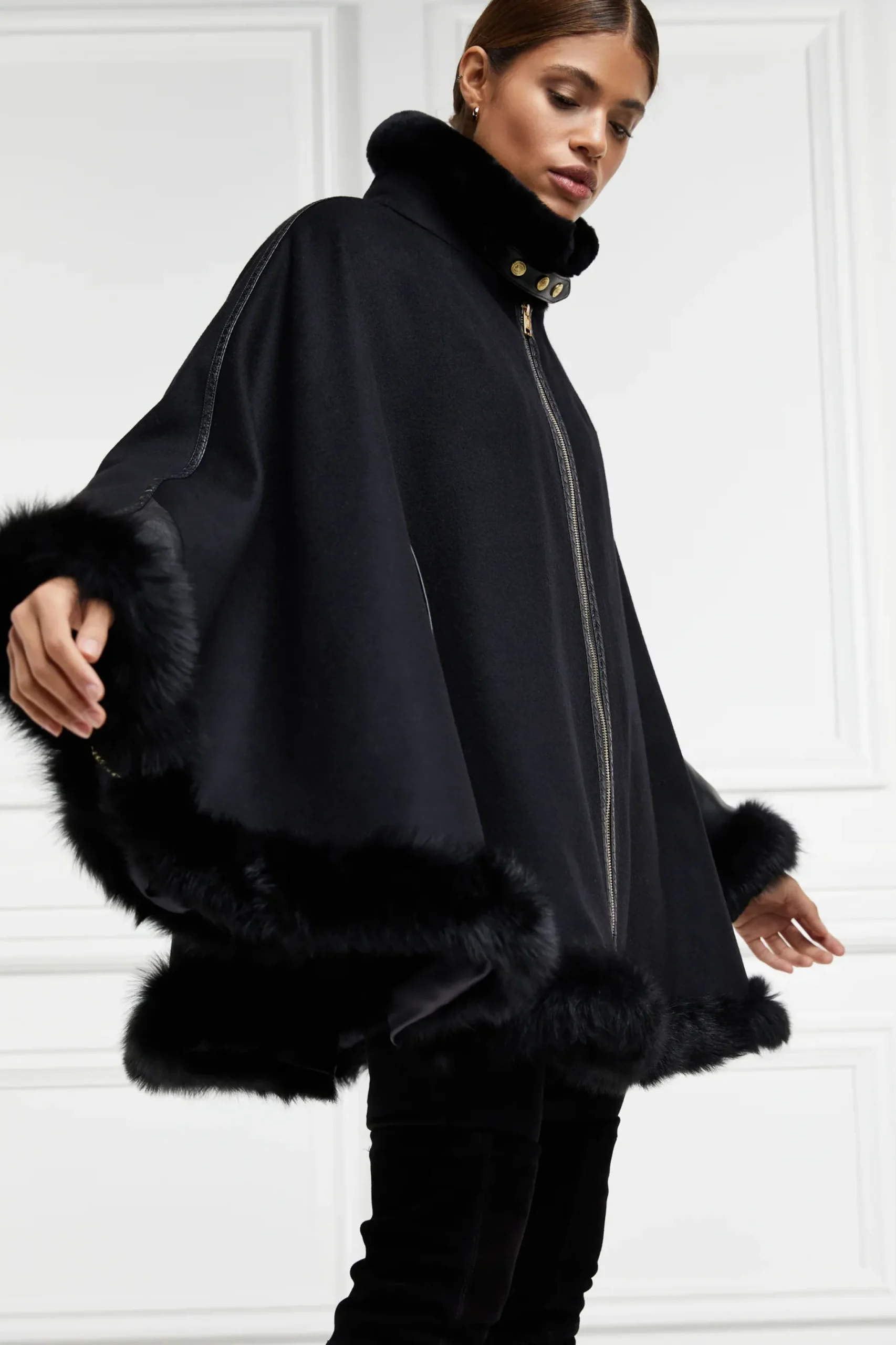 Holland Cooper Gold Label Chiltern Cape Soft Black Hot