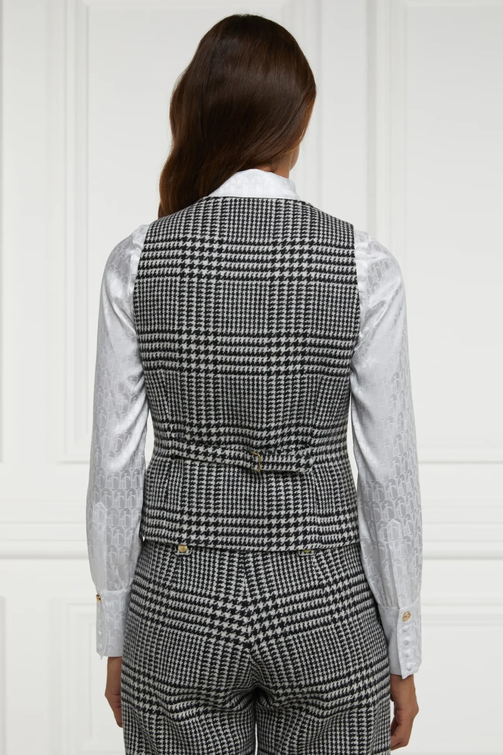 Holland Cooper Hampton Waistcoat Large Scale Prince of Wales Mono