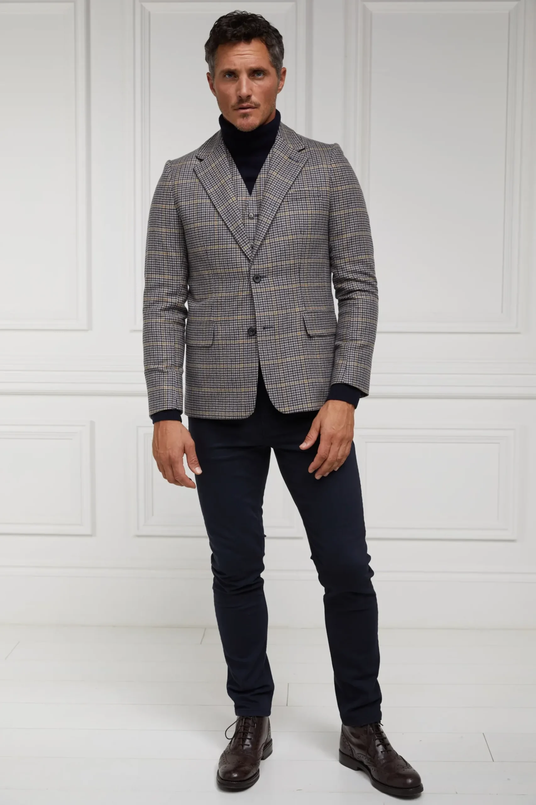 Holland Cooper St James Waistcoat Prince of Wales Navy