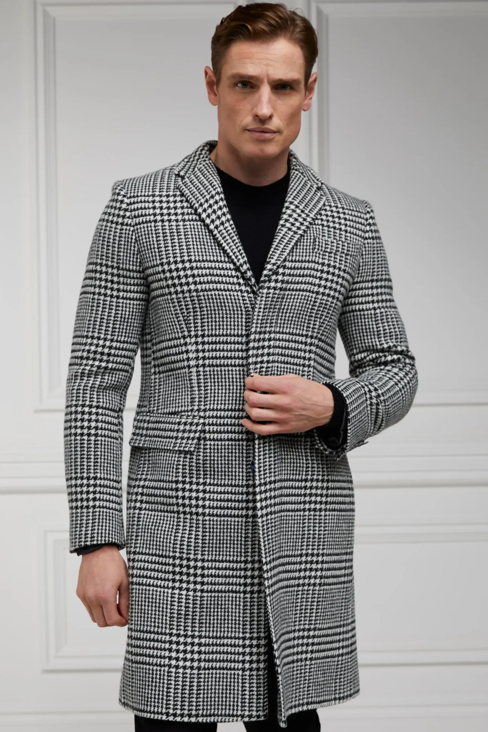 Holland Cooper The Cheltenham Coat Large Scale Prince of Wales Mono Outlet